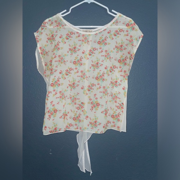 April U.S.A floral sheer blouse size medium back tie short sleeve see thru - Picture 3 of 13